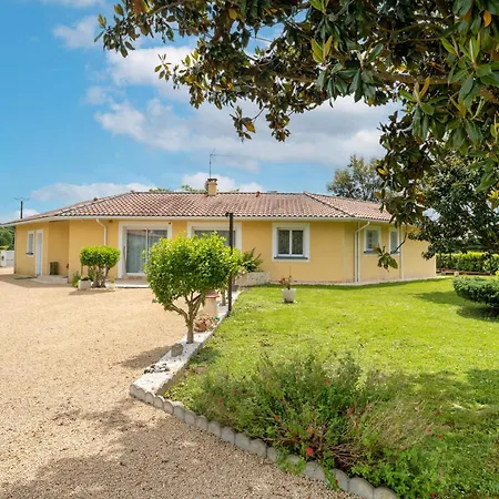 D Exception 3 Etoiles * Clermont (Landes)