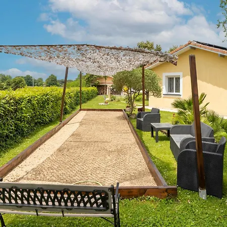 D Exception 3 Etoiles * Clermont (Landes)